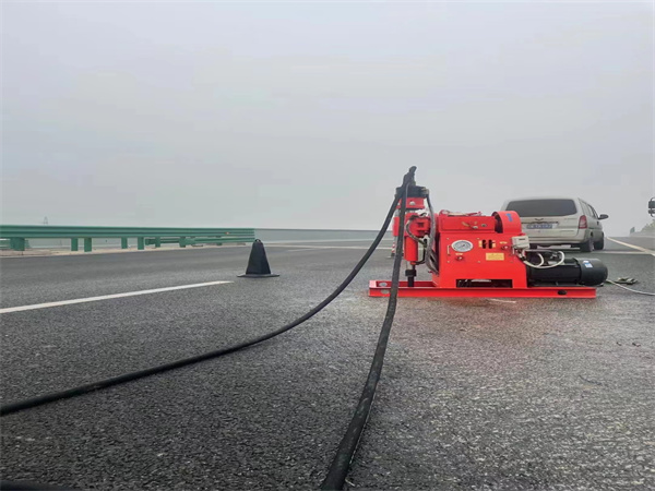 仁化马路路基路面开裂下沉注浆加固灌浆