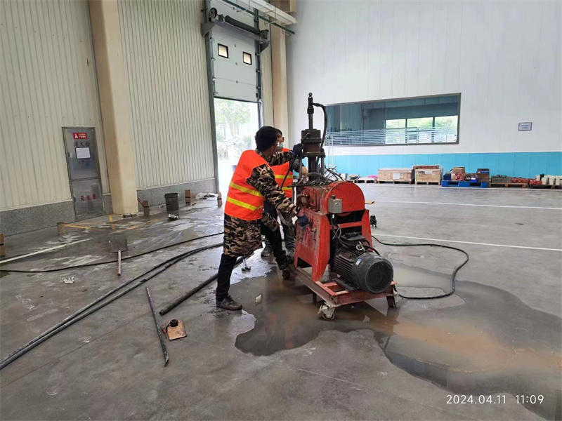 仁化厂房地面下沉塌陷注浆加固施工